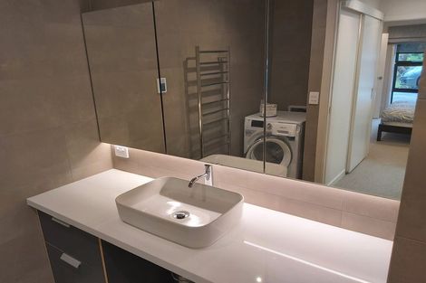Photo of property in 32 Melrose Road, Island Bay, Wellington, 6023