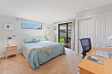 Photo of property in 38 Titoki Road, Waikanae Beach, Waikanae, 5036