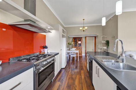 Photo of property in 28 Puriri Street, Hawera, 4610