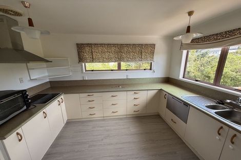 Photo of property in 1/17 Glenvar Road, Torbay, Auckland, 0630