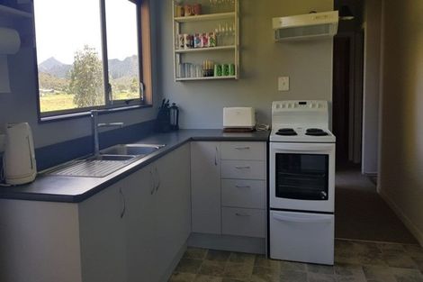 Photo of property in 12 Omutu Street, Oakura, Hikurangi, 0184