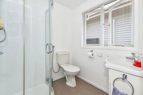 Photo of property in 11a Youngs Road, Papakura, 2110
