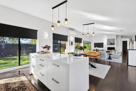 Photo of property in 27 Jervois Road, Jervoistown, Napier, 4112