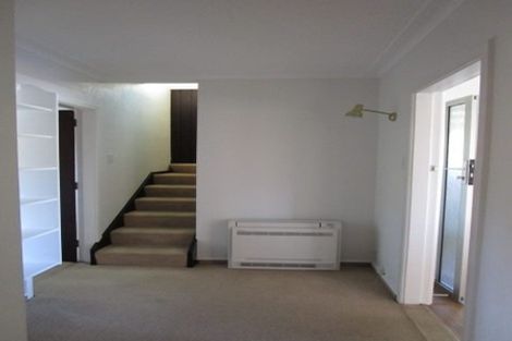 Photo of property in 100 Palatine Terrace, Saint Martins, Christchurch, 8022
