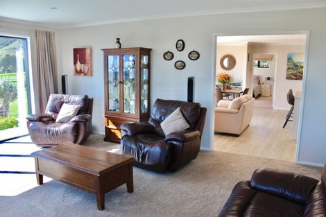 Photo of property in 38 Mountain View Drive, Manakau, Otaki, 5583