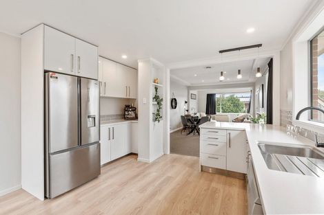 Photo of property in 8 Weir Street, Green Island, Dunedin, 9018