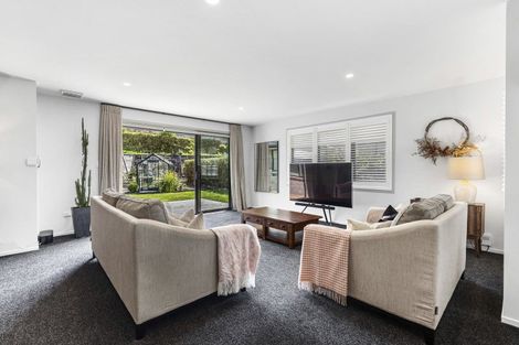 Photo of property in 9 Frederick Place, Whalers Gate, New Plymouth, 4310