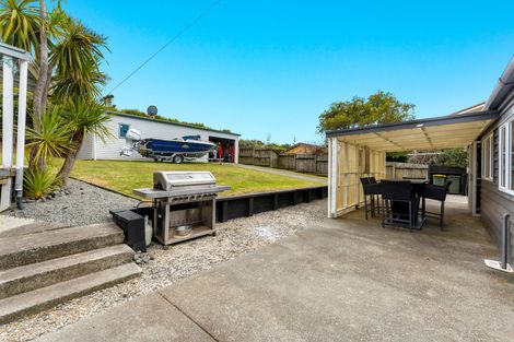 Photo of property in 16 Sea View Road, Leigh, 0985