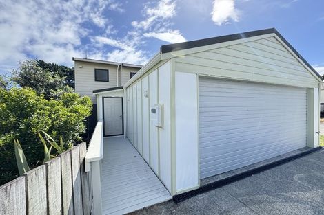 Photo of property in 28 Morere Street, Titahi Bay, Porirua, 5022