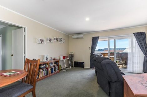 Photo of property in 14 The Bollard, Whitby, Porirua, 5024