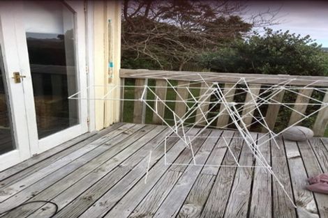 Photo of property in 37 Makiri Street, Helensville, 0800