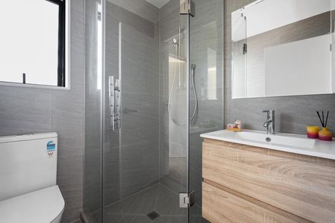 Photo of property in 20 Seabrook Avenue, New Lynn, Auckland, 0600