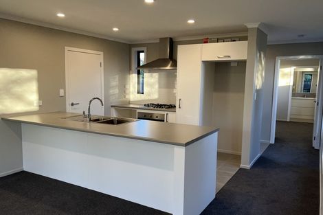 Photo of property in 41u4 Kenney Crescent, Fairfield, Hamilton, 3214