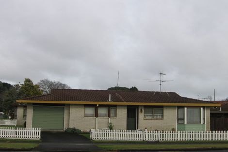 Photo of property in 3 Chapel Street, Papakura, 2110