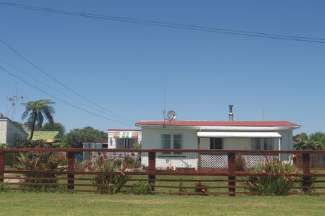 Photo of property in 686 Maketu Road, Maketu, 3189
