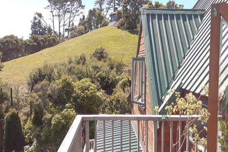 Photo of property in 122 Lone Kauri Road, Karekare, New Lynn, 0772