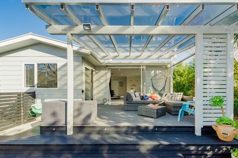 Photo of property in 16 Kanawa Street, Waikanae, 5036