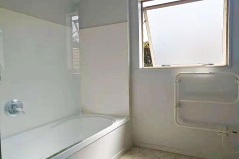 Photo of property in 1/111 Seaview Road, Glenfield, Auckland, 0629