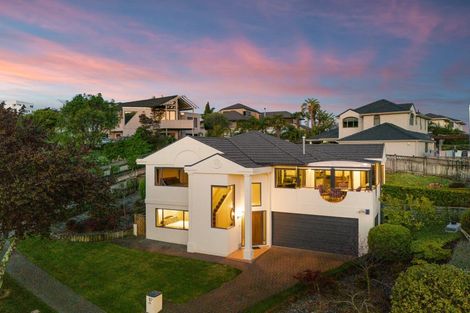 Photo of property in 11a Cumberland Rise, Taradale, Napier, 4112
