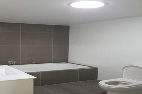 Photo of property in 115 Karepiro Drive, Stanmore Bay, Whangaparaoa, 0932