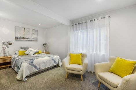 Photo of property in 2 Claude Road, Stanmore Bay, Whangaparaoa, 0932