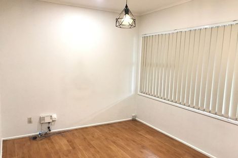 Photo of property in 66 Sunlands Drive, Manurewa, Auckland, 2102