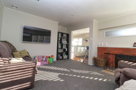 Photo of property in 203 Moanataiari Street, Thames, 3500