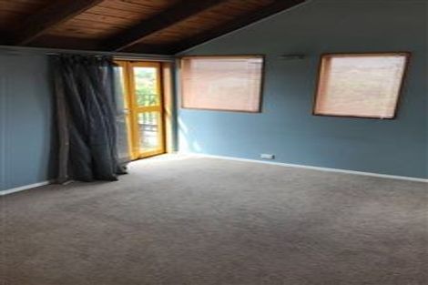 Photo of property in 9 Marina View Drive, West Harbour, Auckland, 0618