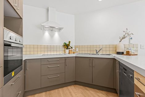 Photo of property in 14 Norwood Street, Beckenham, Christchurch, 8023