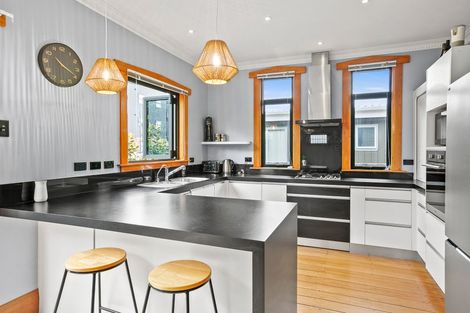 Photo of property in 65 Lemon Street, New Plymouth, 4310