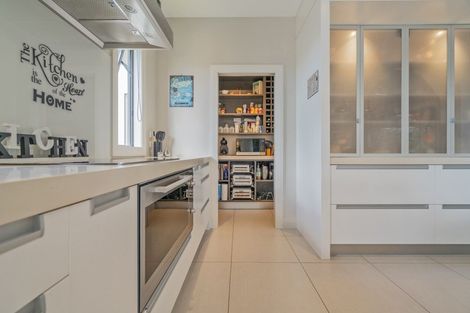 Photo of property in 4 Little George Place, Whitianga, 3510