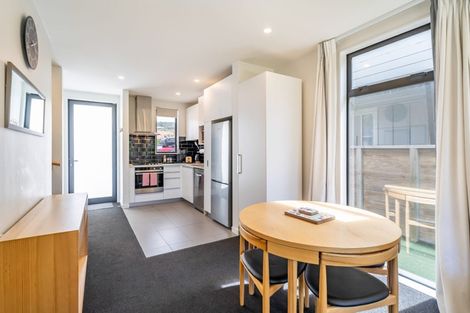 Photo of property in 74u6 Derwent Street, Island Bay, Wellington, 6023
