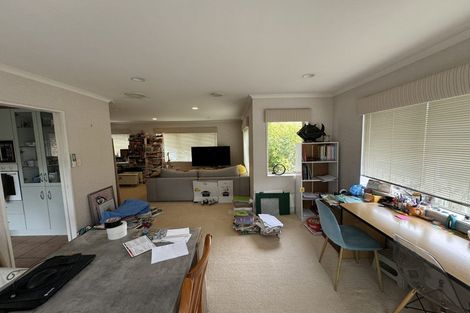 Photo of property in 6 Conacher Close, East Tamaki Heights, Auckland, 2016
