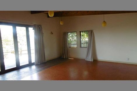 Photo of property in 1 Blethyn Place, Te Atatu South, Auckland, 0610