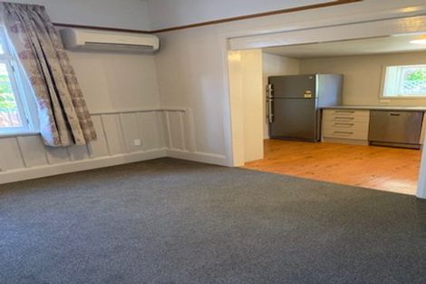 Photo of property in 17 Lyndon Street, Riccarton, Christchurch, 8011