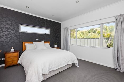 Photo of property in 66 Kent Terrace, Taradale, Napier, 4112