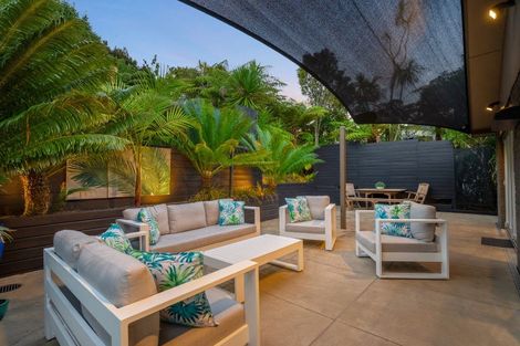 Photo of property in 38 Braemar Road, Castor Bay, Auckland, 0620
