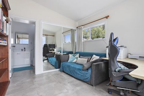 Photo of property in 56 James Laurie Street, Henderson, Auckland, 0612