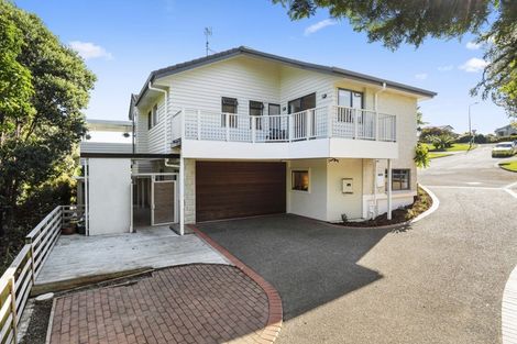 Photo of property in 14 Guildford Place, Bethlehem, Tauranga, 3110