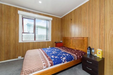 Photo of property in 9 Lloyd Avenue, Papatoetoe, Auckland, 2025