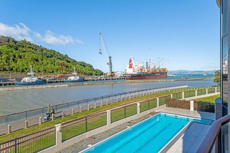 Photo of property in 211/2 Reads Quay, Gisborne, 4010