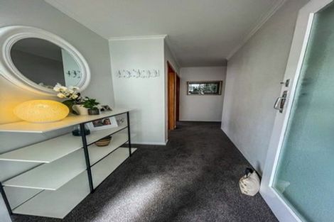 Photo of property in 2/8 Reading Street, Karori, Wellington, 6012