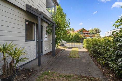 Photo of property in 2/7 Ngamotu Road, Taupo, 3330