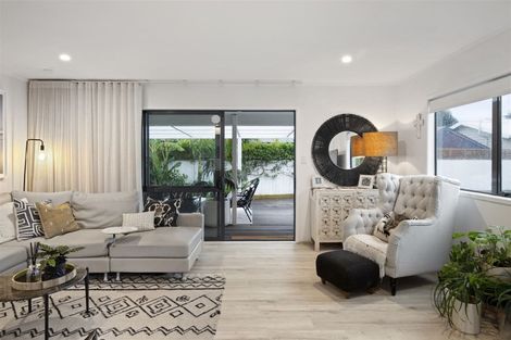 Photo of property in 80a Helvetia Road, Pukekohe, 2120