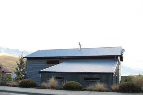 Photo of property in 17 Highview Terrace, Queenstown, 9300