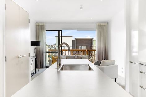 Photo of property in 4 Torea Tai Road, Hobsonville, Auckland, 0616