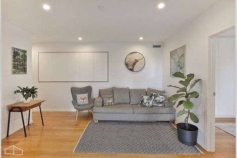 Photo of property in 46 Otitori Bay Road, Titirangi, Auckland, 0604