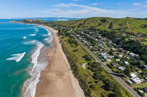 Photo of property in 41 Moana Road, Okitu, Gisborne, 4010