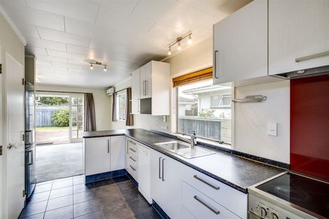 Photo of property in 2a Chester Place, Taradale, Napier, 4112