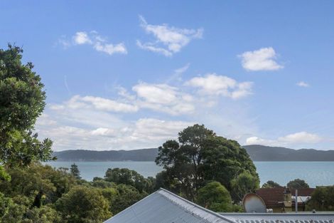 Photo of property in 28 Totara Street, Eastbourne, Lower Hutt, 5013